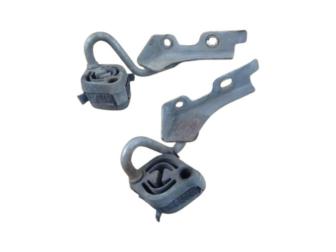 Rear silencer bracket with rubber mount 2758286 MINI R55 - Image 2