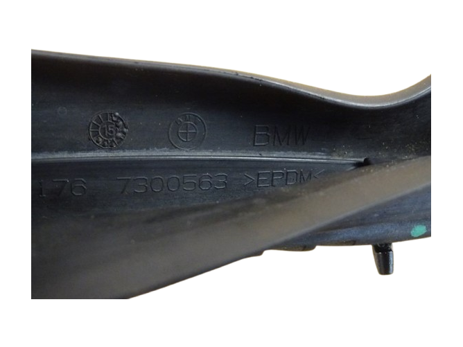 Front left side panel seal 7300563 MINI F55-F57 - Image 5