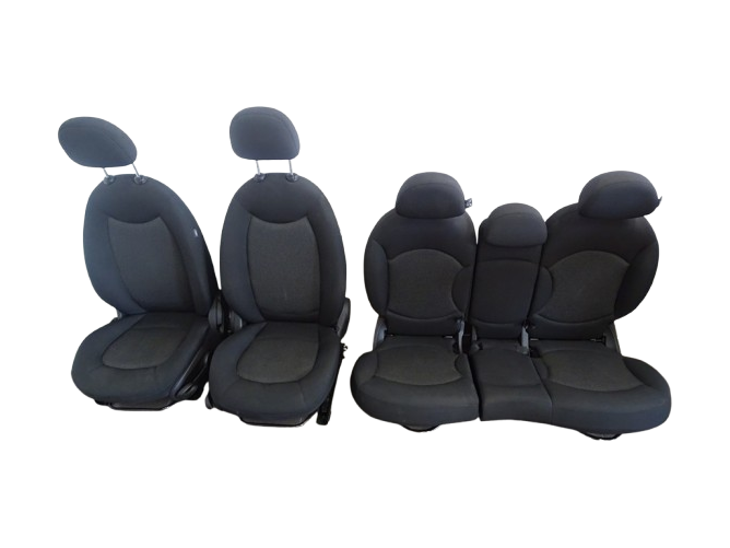 Countryman R60 fabric seats with seat heating
