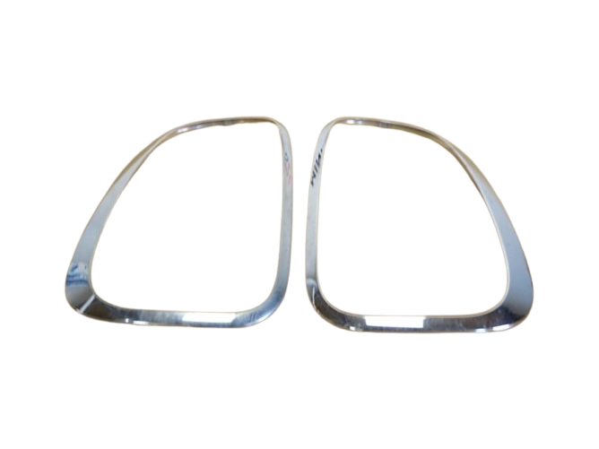 Rear light housing, left and right, 9806936, 2 MINI Countryman R60